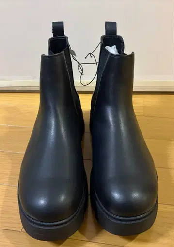 GU 청키 밑창 사이드 고어 부츠 27.0