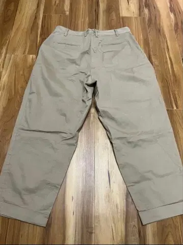 BEAMS PLUS 빔즈플러스 2 플리츠 치노 베이지 L