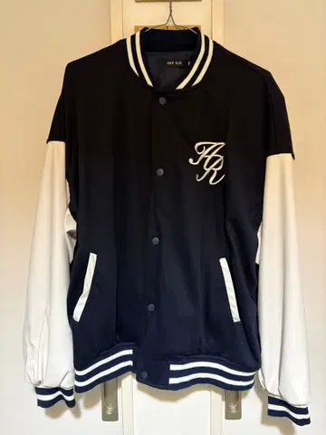 CHIP CLIP 바시티 자켓 M 네이비/화이트