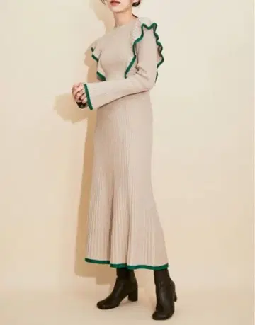 [ MADEMOISELLE ROPE' 셋업 ] 라메 리브 니트