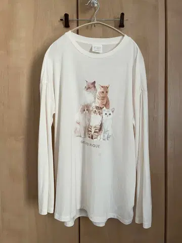 CAT 원포인트 롱T 화이트