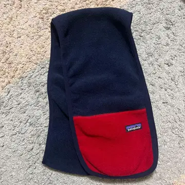patagonia 플리스 머플러 네이비/레드