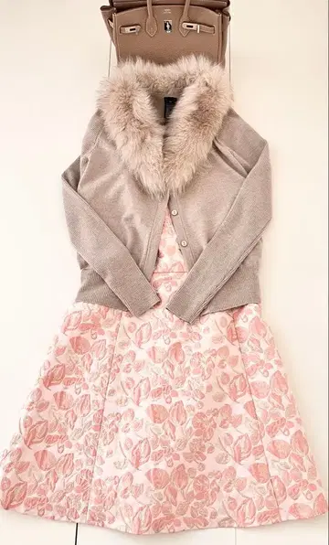 새상품급 케이트 스페이드 사이즈 4 원피스 49000엔 클리닝 완료