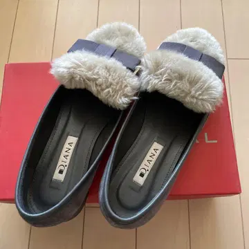 다이애나 퍼 포함 로퍼 23cm