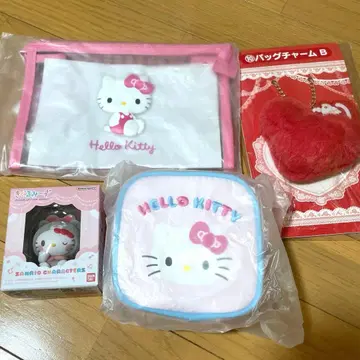 산리오 헬로키티 굿즈