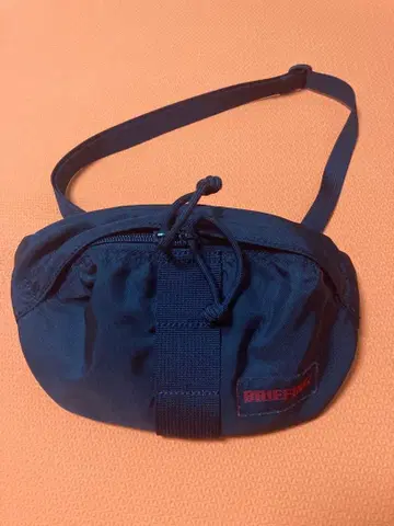 BRIEFING 워커 바디백 숄더백