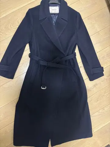 [ 미사용 새상품 ] 저스길리티 스티치 롱 코트 네이비 사이즈 2