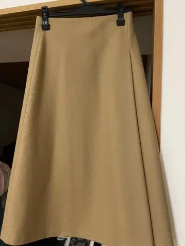 UNITED ARROWS 베이지 플레어 롱 스커트 36