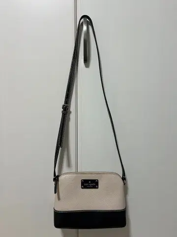 [ 가격 인하 가능 ] Kate Spade 숄더백 베이지/블랙