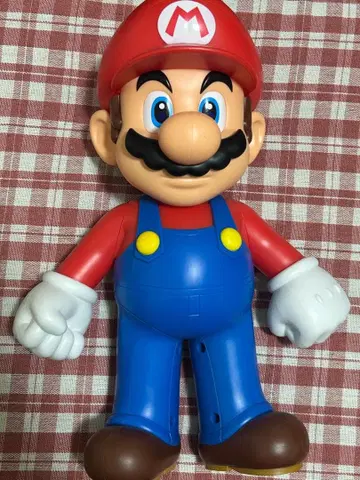마리오 피규어
