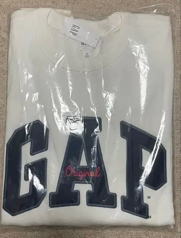 GAP 화이트 로고 맨투맨 M