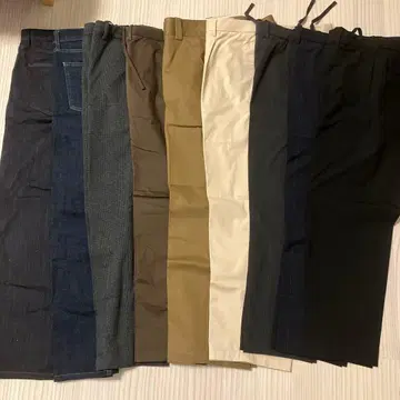 남성 바지 9개 세트 다양한 색상과 스타일