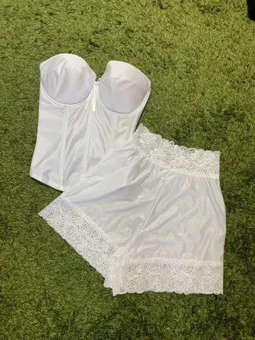 비앙쥬 브라이덜 이너 M 사이즈 F75