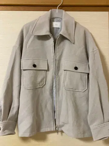 HARE 베이지 자켓
