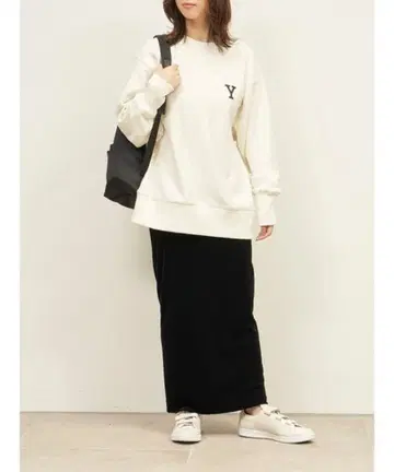 [ 새상품급 ] emmi atelier I라인 벨로아 스커트