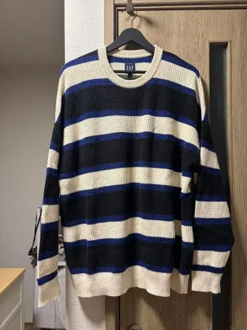 GAP L 네이비/화이트 스트라이프 스웨터