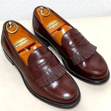 SCOTCH GRAIN 퀼트 코인 로퍼 24EE 브라운 가죽 신발