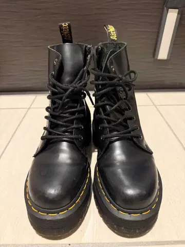 닥터마틴 통굽 부츠