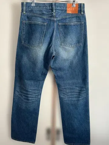 JOURNALSTANDARD 저널 스탠다드 스트레이트 청바지 빨간 귀