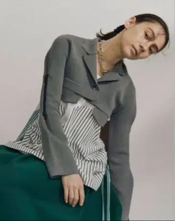 UN3D. 크롭 니트 자켓 38