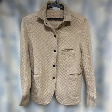 ARMEN 베이지 퀼팅 자켓