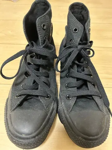 컨버스 블랙 하이컷 스니커즈