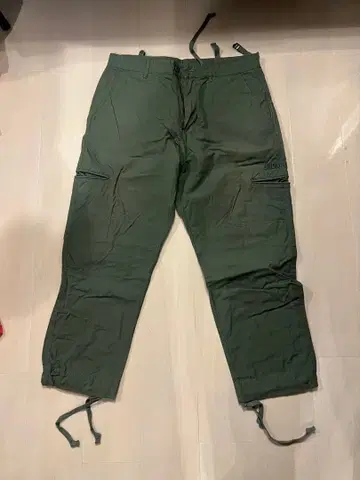 UNDEFEATED 카고 팬츠 카키