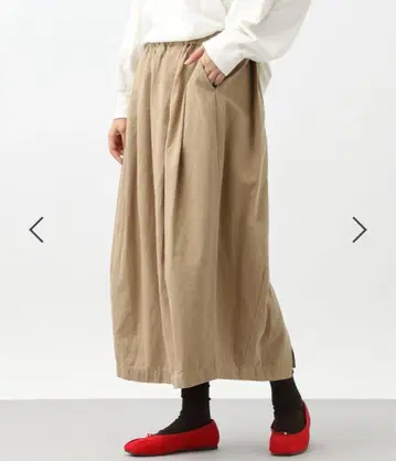 스튜디오 클립 natural by clip 면린넨 턱 코쿤 스커트