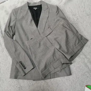 DKNY 셋업 숏팬츠 그레이 사이즈 2 0