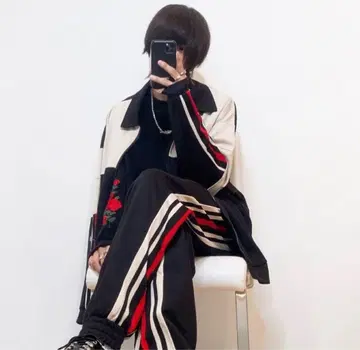 ADRER 라인 슬리브 트랙 재킷 & 팬츠