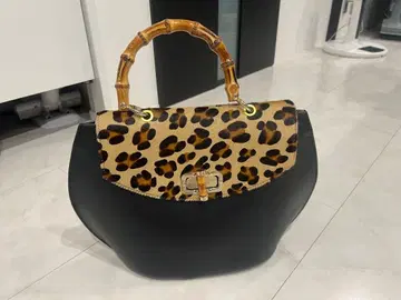 레오파드 무늬 대나무 핸들 토트백