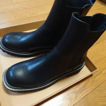 블랙 가죽 사이드 고어 부츠