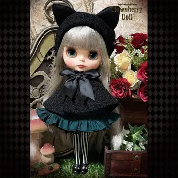 검은 고양이 트위드 베레모 & 판초 브라이스 아웃핏