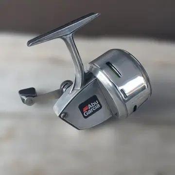 ABU 506 클로즈드 페이스 낚시릴 알루미늄 견고 색상