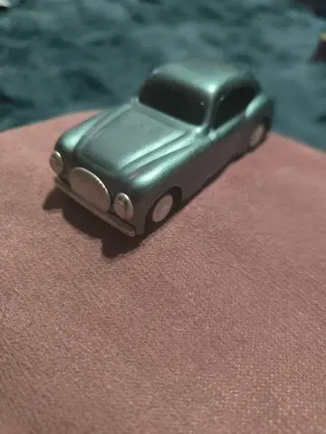 레어 메탈릭 그레이 클래식카 미니카