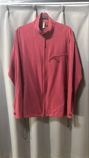 more about less 와인 레드 집업 블루종