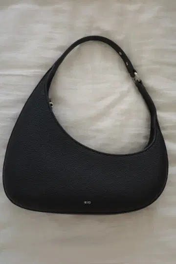 [ JW PEI ] Harlee 숄더백 - 블랙 / 수납 가방 포함