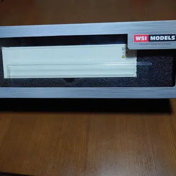 WSI MODELS 다이캐스트 스케일 모델 크림색