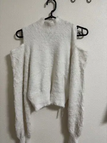 머큐리 듀오 오프숄더 니트