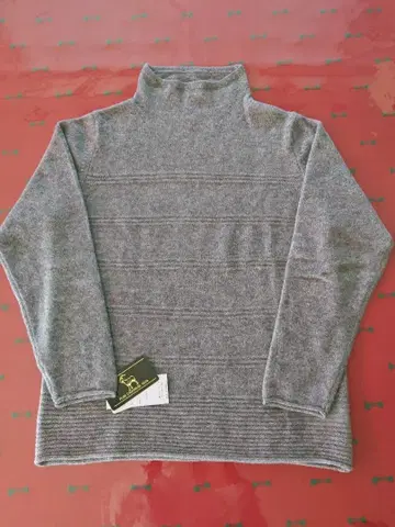 캐시미어 100% 스웨터 미사용 새상품