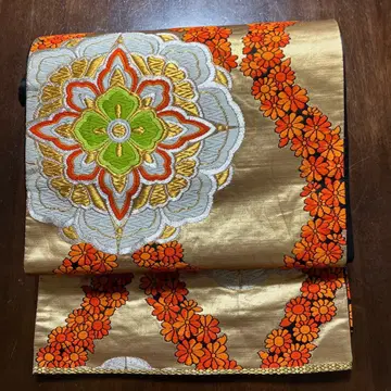 화려한 꽃무늬 후쿠로 오비 골드 컬러