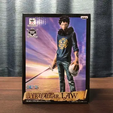 트라팔가 로 피규어