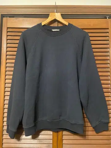 오라리 블랙 래글런 슬리브 트레이닝복