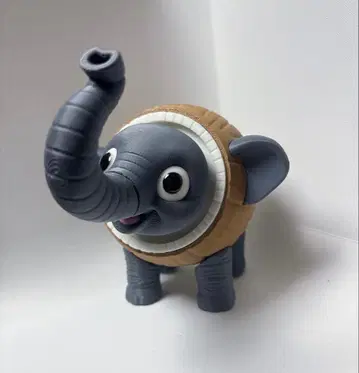 이탈리안 브레인 로트 코코 팬트 엘리펀트 거대 피규어