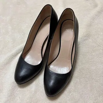 BALLY 가죽 펌프스 블랙 중간 힐