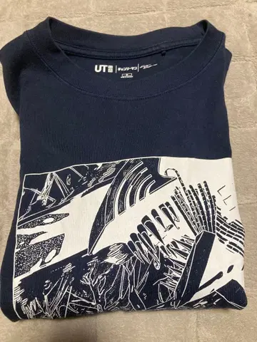 UT 그래픽 프린트 T셔츠 M 네이비 체인소 맨