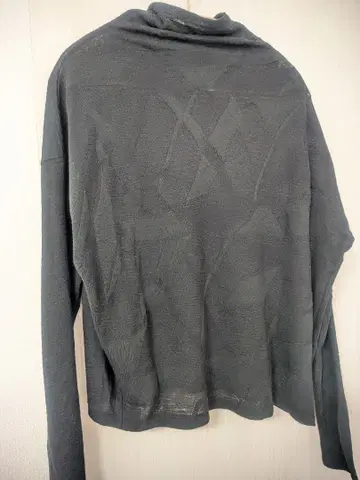 파드칼레 패턴 편직 하이넥 니트 풀오버 블랙