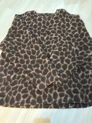HARE 레오파드 샤기 풀오버 F 사이즈