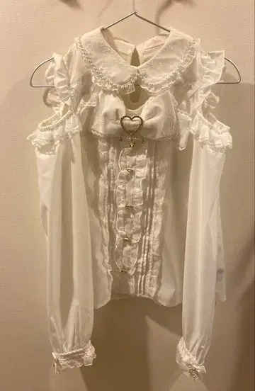 LIZLISA BIG 리본 오픈 숄더