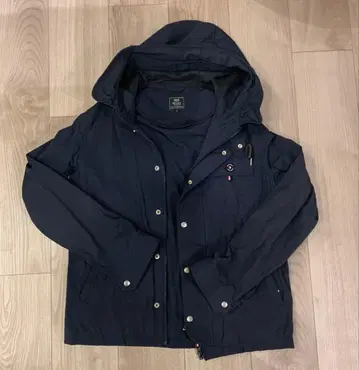 BEAMS HEART 네이비 후드 부착 마운틴 후드티 S 사이즈